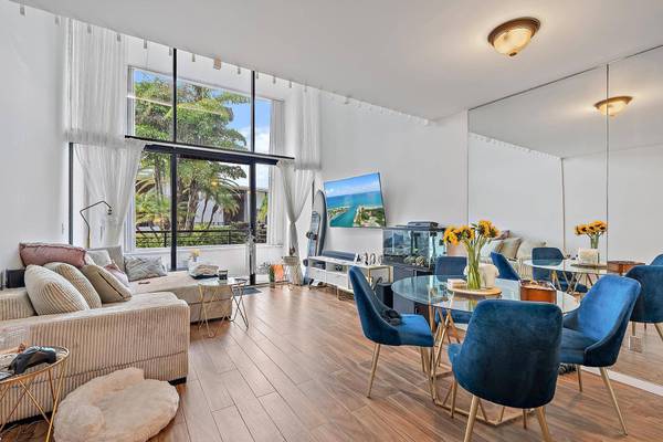 3589 S Ocean BLVD 26, South Palm Beach, FL 33480