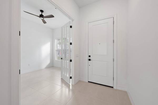 10720 Northbrook CIR, Palm Beach Gardens, FL 33412