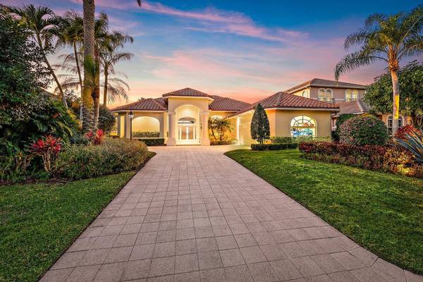 52 Cayman PL, Palm Beach Gardens, FL 33418