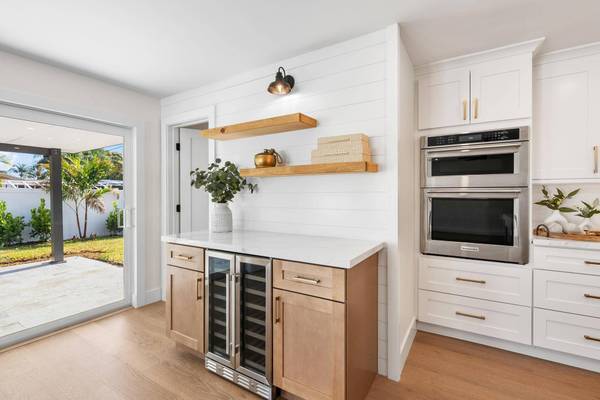 1607 Seabrook RD, Jupiter, FL 33469