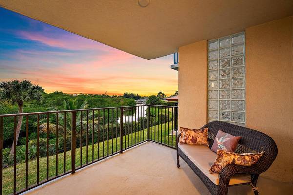 1701 Marina Isle WAY #202, Jupiter, FL 33477