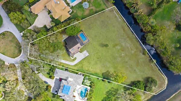 8090 Native Dancer RD E, Palm Beach Gardens, FL 33418
