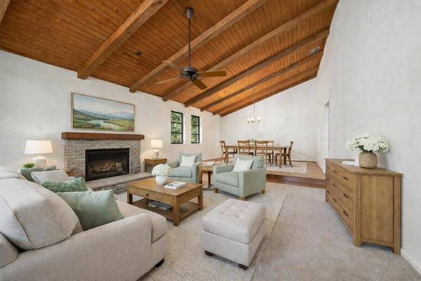 8090 Native Dancer RD E, Palm Beach Gardens, FL 33418