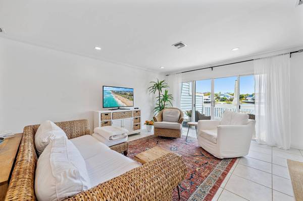 1217 Ocean Dunes CIR, Jupiter, FL 33477