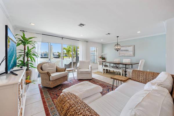 1217 Ocean Dunes CIR, Jupiter, FL 33477