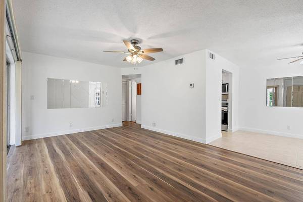 12416 Alternate A1a #P7, Palm Beach Gardens, FL 33410