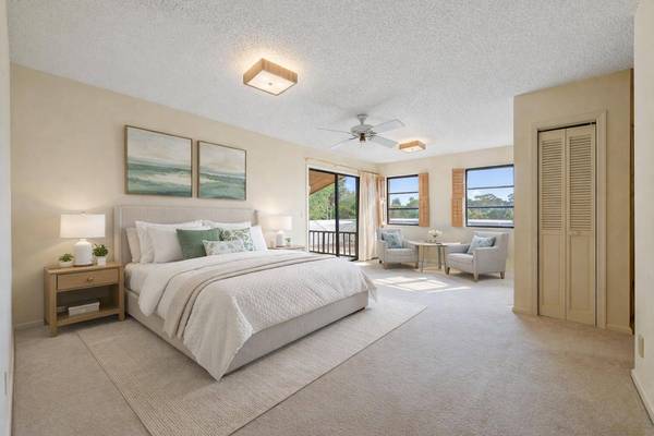 8090 NATIVE DANCER RD E, Palm Beach Gardens, FL 33418