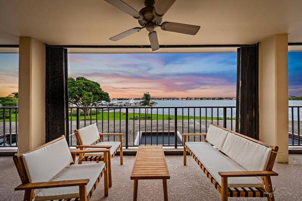 134 LAKESHORE DR #316, North Palm Beach, FL 33408
