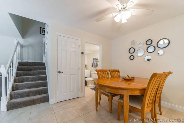 717 7TH LN, Palm Beach Gardens, FL 33418
