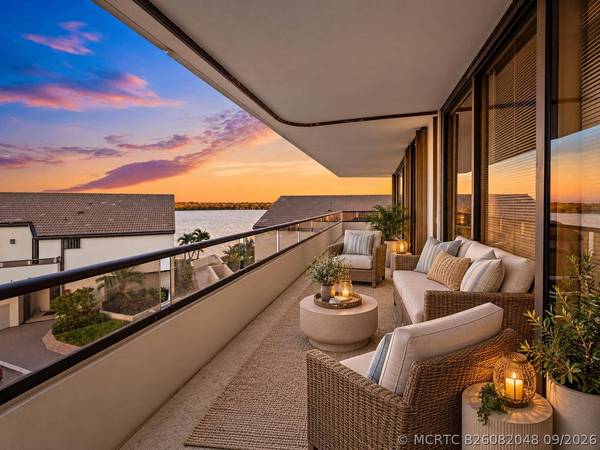 100 Lakeshore DR #251, North Palm Beach, FL 33408