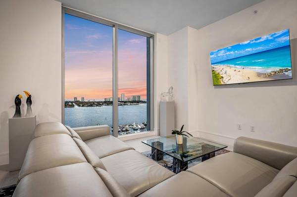 220 Lake Shore DR #1802, Lake Park, FL 33403