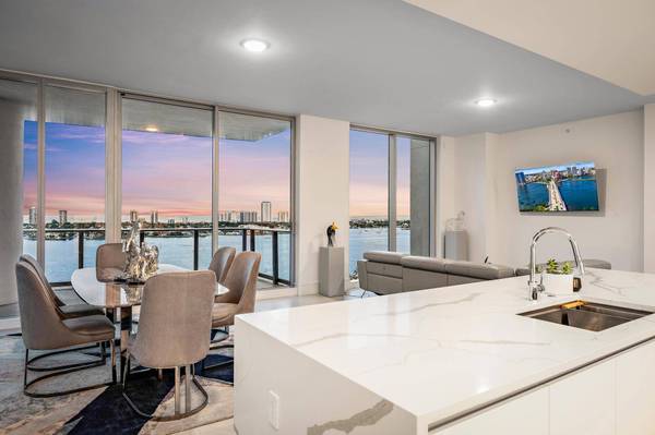 220 Lake Shore DR #1802, Lake Park, FL 33403