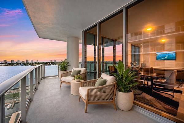 220 Lake Shore DR #1802, Lake Park, FL 33403
