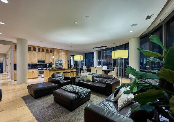 300 W Spring Street #1302, Columbus, OH 43215