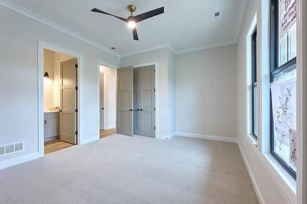 7505 Steeplechase Lane, New Albany, OH 43054