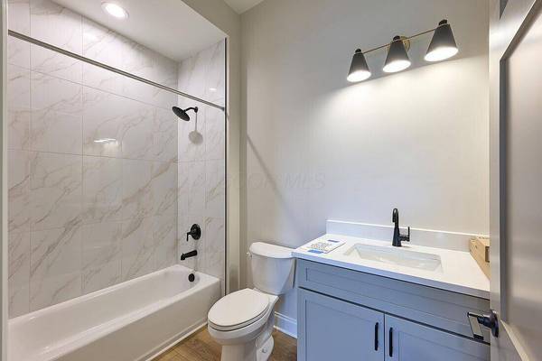 7505 Steeplechase Lane, New Albany, OH 43054