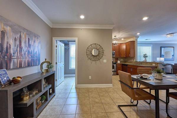 936 Perry Street #204, Columbus, OH 43215