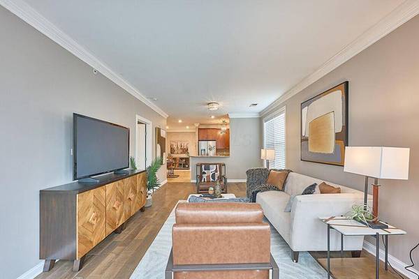 936 Perry Street #204, Columbus, OH 43215