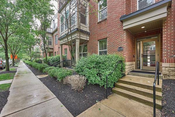 936 Perry Street #204, Columbus, OH 43215