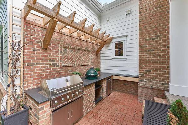 7100 Oxford Loop, New Albany, OH 43054