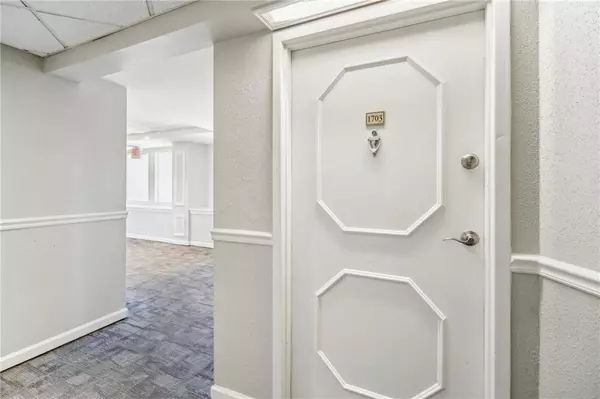 2479 Peachtree RD NE #1703, Atlanta, GA 30305