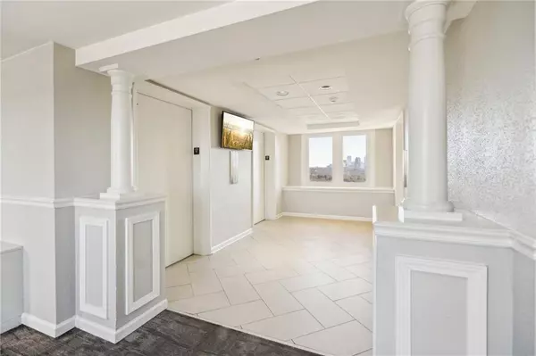 2479 Peachtree RD NE #1703, Atlanta, GA 30305