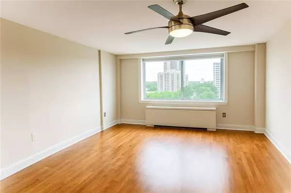 2479 Peachtree RD NE #1512, Atlanta, GA 30305