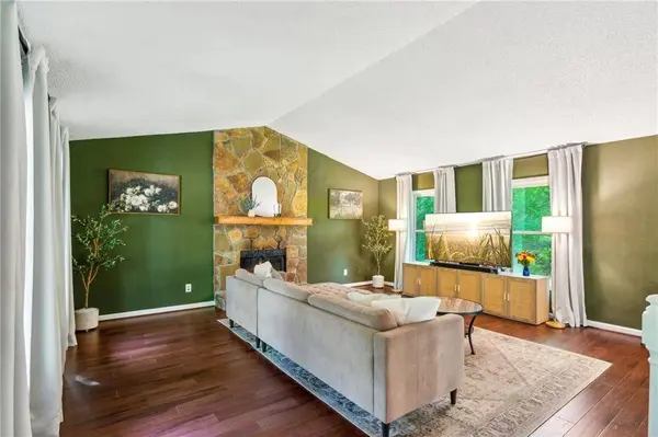 355 Cross Creek PL, Auburn, GA 30011