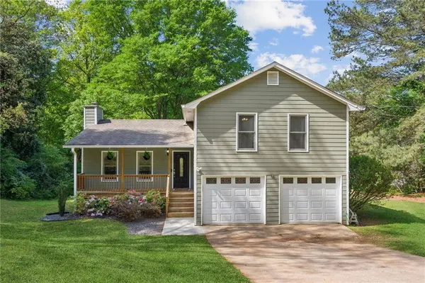 355 Cross Creek PL, Auburn, GA 30011