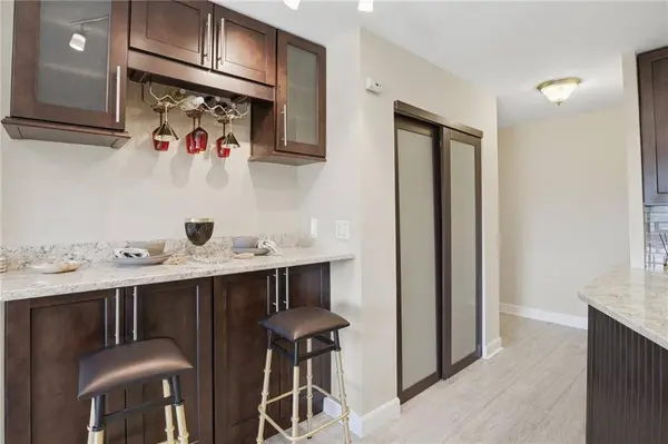 2285 Peachtree RD NE #709, Atlanta, GA 30309