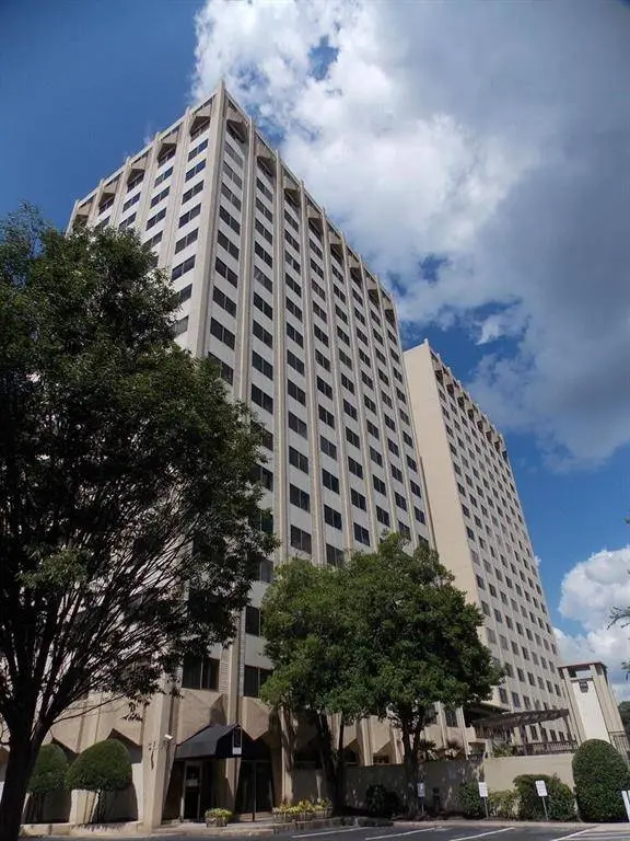 2479 Peachtree RD NE #817