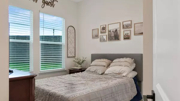 1942 Carmel Ranch CIR, Oakdale, CA 95361