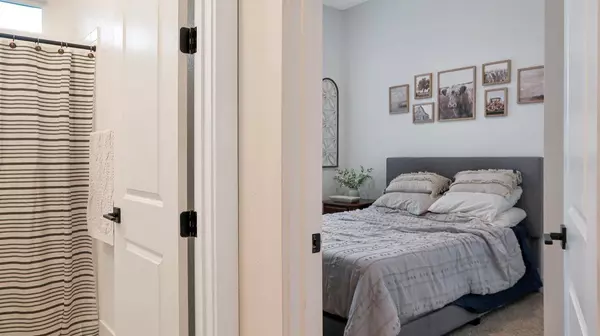 1942 Carmel Ranch CIR, Oakdale, CA 95361