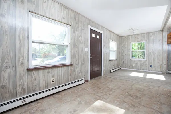 1887 Joshuas Path, Central Islip, NY 11722