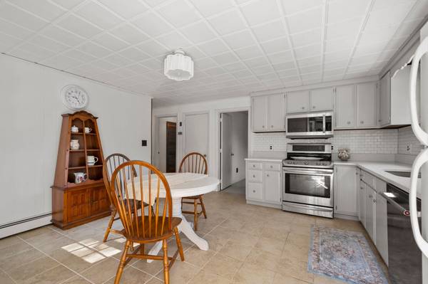 Plymouth, MA 02360-1443,25 Florence St