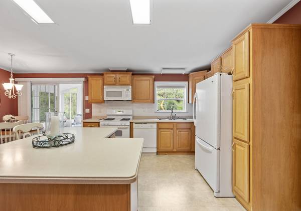 Middleboro, MA 02346-6385,3705 Pheasant Ln