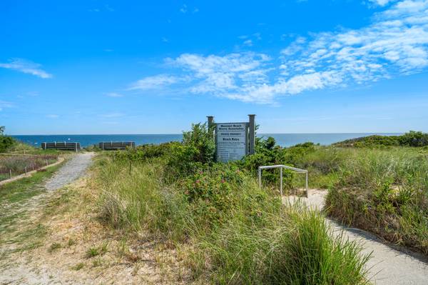 1144 State Rd, Plymouth, MA 02360-5166