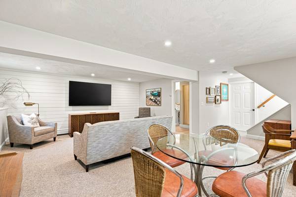 30 Pawtuxet Rd, Plymouth, MA 02360-1422