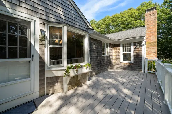 11 Fairways Dr, Harwich, MA 02645-1951