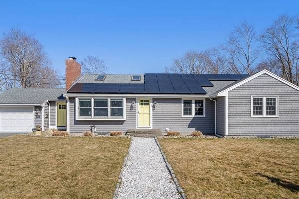 16 Alden Ter, Plymouth, MA 02360