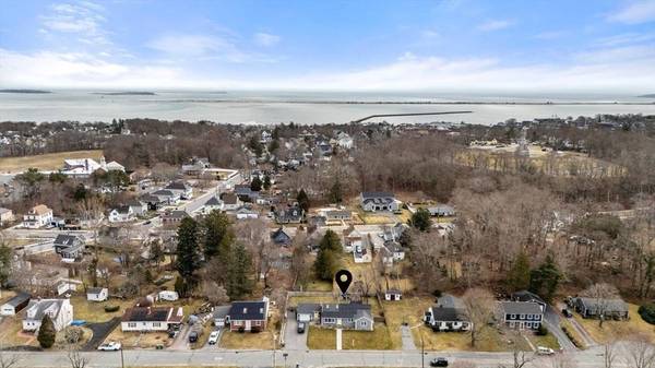 16 Alden Ter, Plymouth, MA 02360