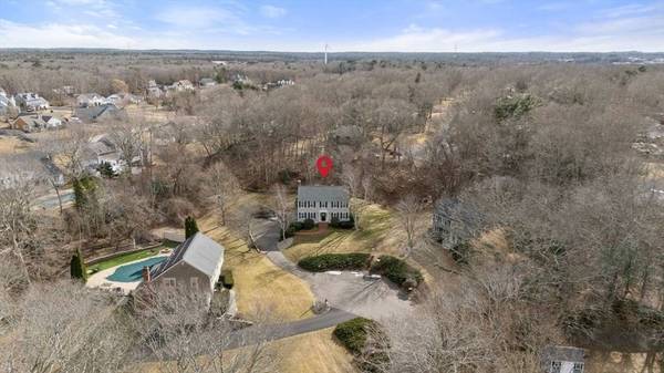 22 Pierce Ave, Plymouth, MA 02360