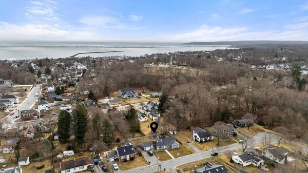 16 Alden Ter, Plymouth, MA 02360