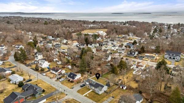 16 Alden Ter, Plymouth, MA 02360