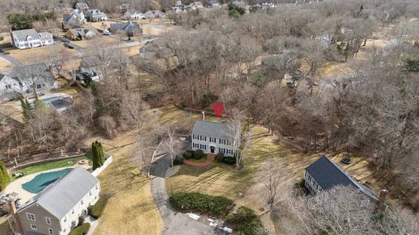 22 Pierce Ave, Plymouth, MA 02360