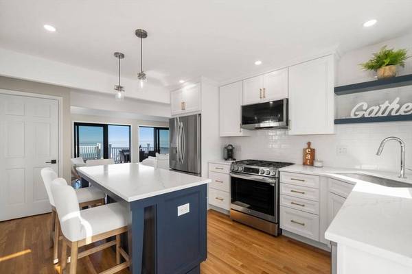 138 Shore Dr, Plymouth, MA 02360