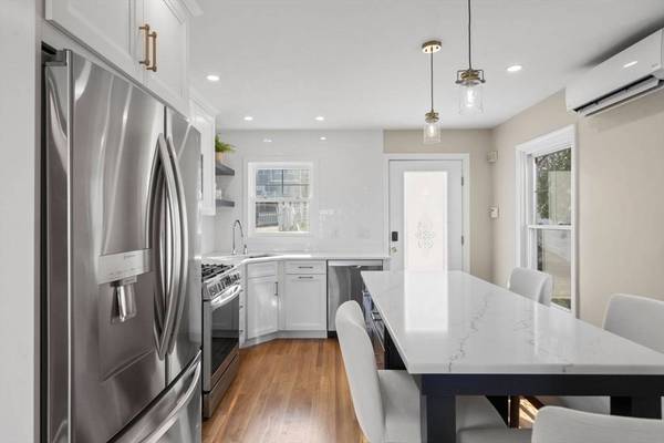 138 Shore Dr, Plymouth, MA 02360