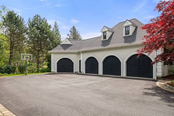 168 Country Club Way, Kingston, MA 02364