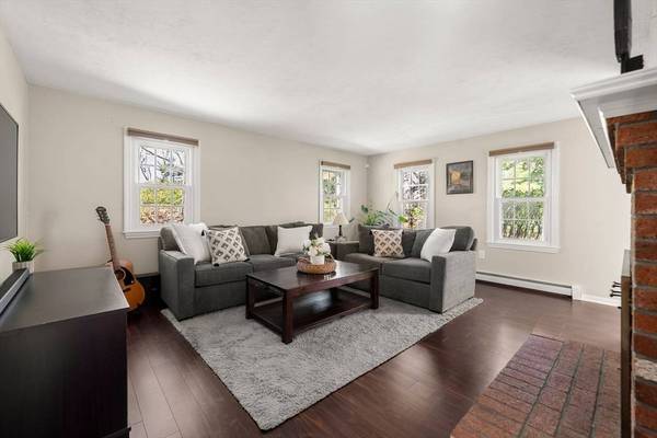 33 Billington Sea Rd, Plymouth, MA 02360