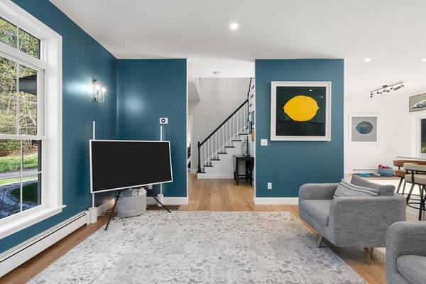 70 Indian Pond Rd, Kingston, MA 02364